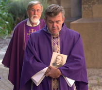 Fr Rob Morris sm.jpg Fr Rob Morris sm.jpg
