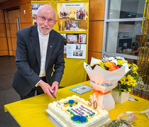 FR ROMAN cutting cake.jpg FR ROMAN cutting cake.jpg